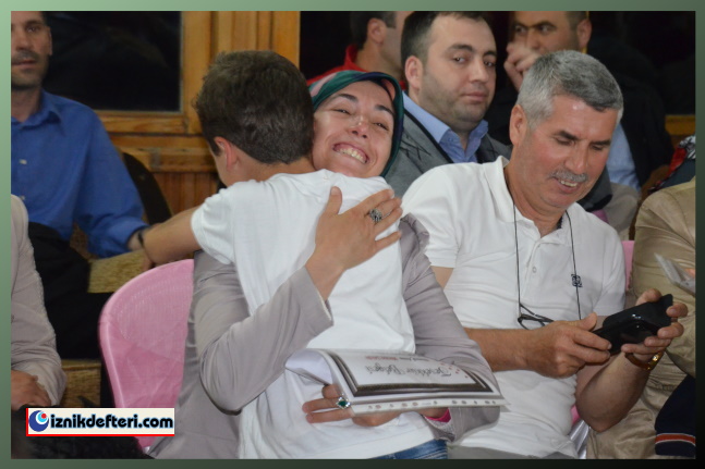 Öğrencilerden Annelere Teşekkür Belgesi
