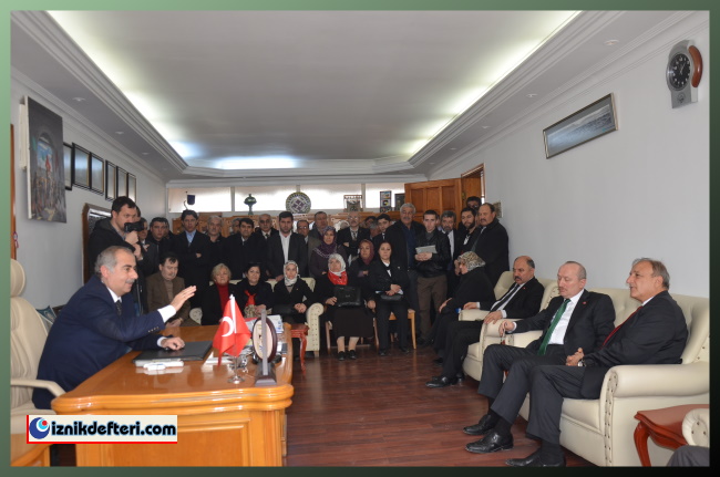 Oktay Vural İznik&#39te Partililerle Bir Araya Geldi