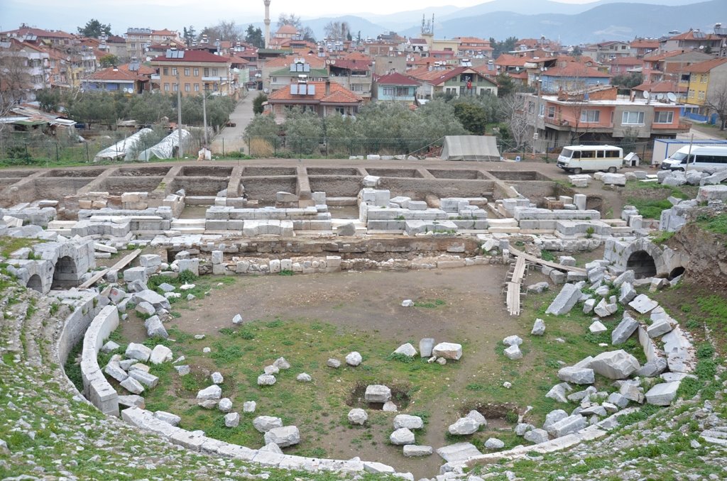 Roma Tiyatrosu Ödenek Bekliyor