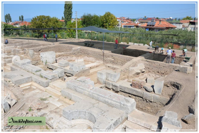 Roma Tiyatrosunda Tarihi Yazıt Bulundu