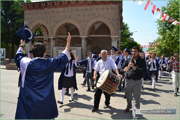 Şehit Sedat Pelit Anadolu Lisesinde Mezuniyet Sevinci