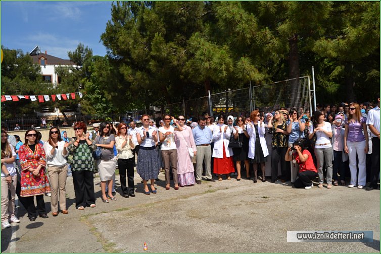 Şehit Sedat Pelit Anadolu Lisesinde Mezuniyet Sevinci
