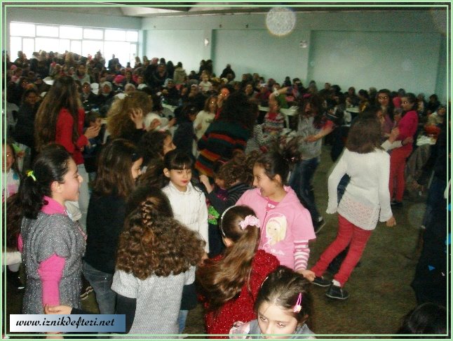 Selçuk İlköğretim Okulu Velileri Çay Partisinde Buluştu