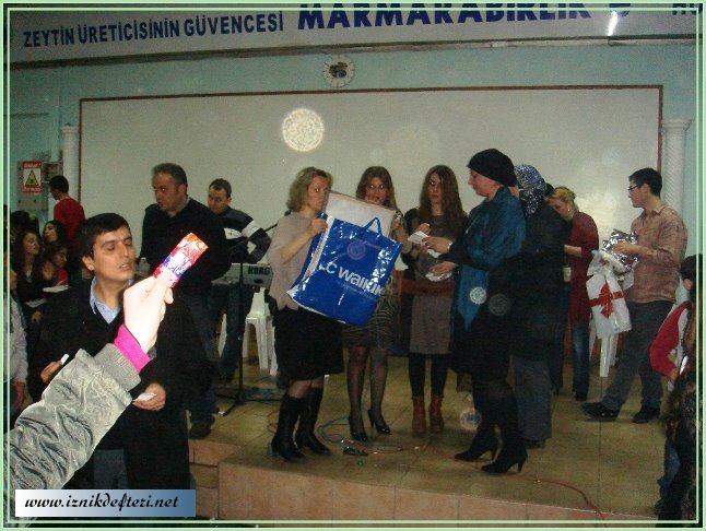 Selçuk İlköğretim Okulu Velileri Çay Partisinde Buluştu