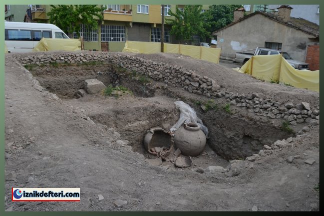 Sondaj Kazısında Tarihi Küpler Ortaya Çıktı