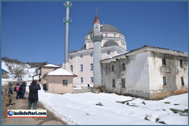 Tarihi Camii Kaderine Terk Edildi