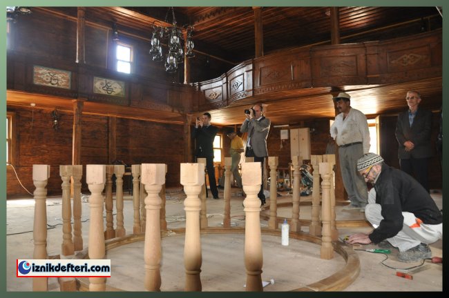 Tarihi Çivisiz Camii'de Restorasyon Devam ediyor