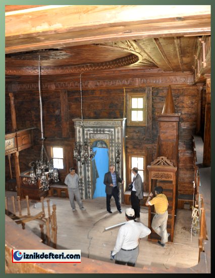 Tarihi Çivisiz Camii'de Restorasyon Devam ediyor