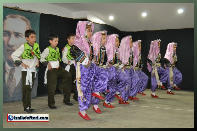 Tatil Sonu Öğrenciler Okula Merhaba Dedi