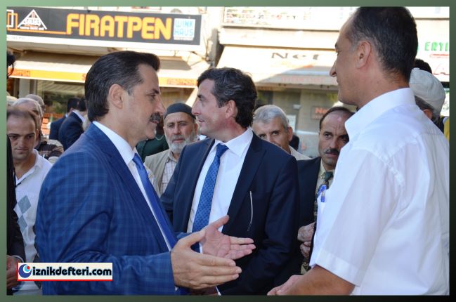 Uyanık Muhtar Üzüm Fidanı Karşılığında Gölet Sözünü Aldı