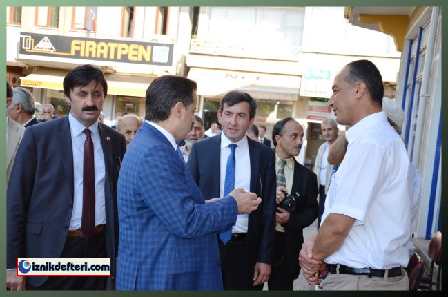 Uyanık Muhtar Üzüm Fidanı Karşılığında Gölet Sözünü Aldı