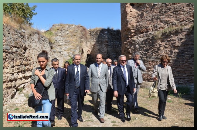 Vali Karaloğlu'ndan İznik Surlarına Ziyaret