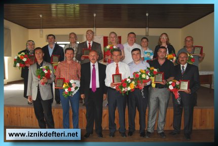 Vergi Rekortmenlerine Plaket Verildi