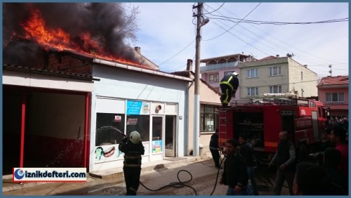 Yangın Kıl Payı Atlatıldı