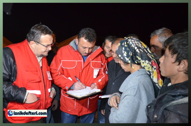 Yangın Sekiz Aileyi Evsiz Bıraktı