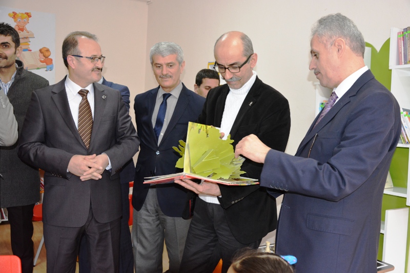 Selçuk İlköğretim Okulundan ilk Z Kütüphane