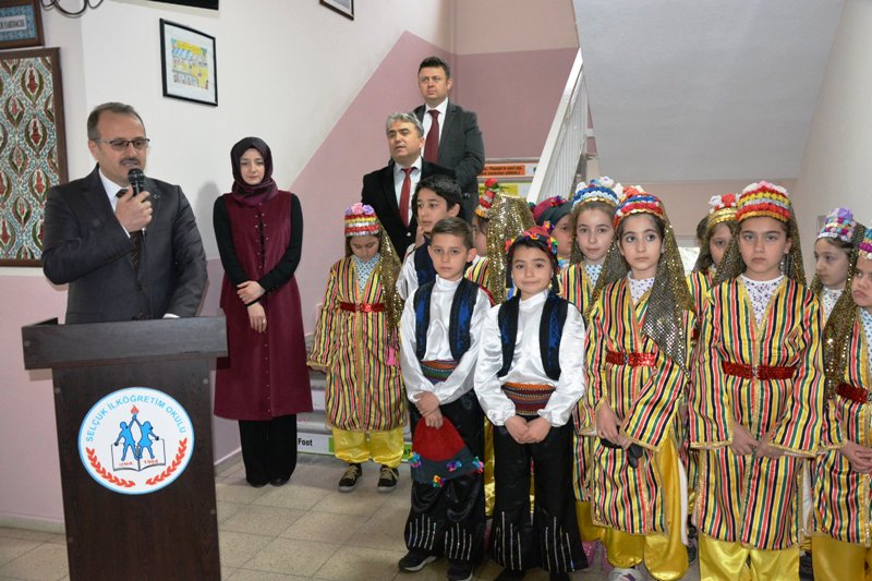 Selçuk İlköğretim Okulundan ilk Z Kütüphane