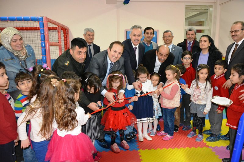 Selçuk İlköğretim Okulundan ilk Z Kütüphane