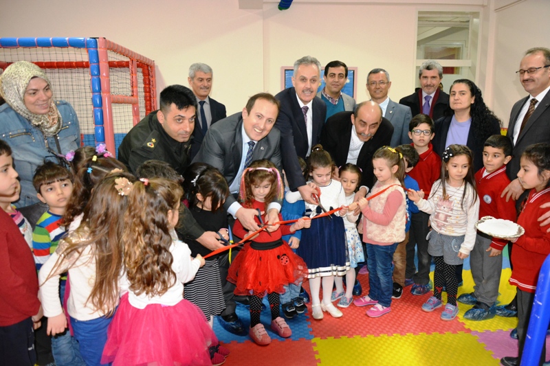 Selçuk İlköğretim Okulundan ilk Z Kütüphane