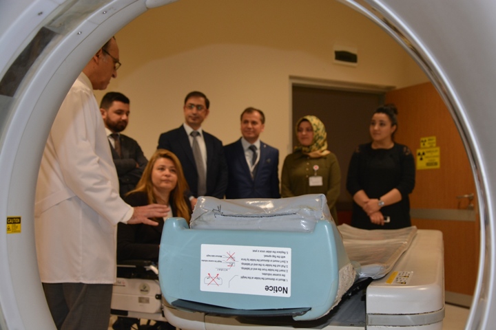 İznik devlet hastanesinde tomografi cihazı devreye girdi