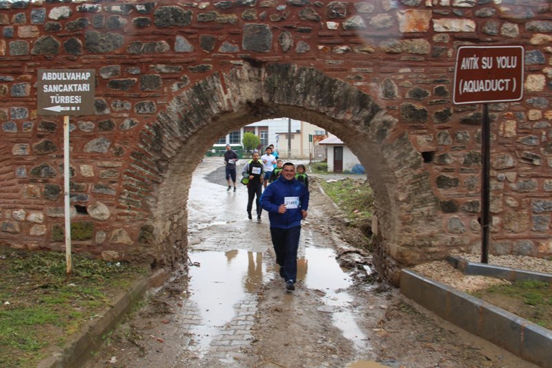 İznik Ultra Maratonuna katılım yoğun oldu