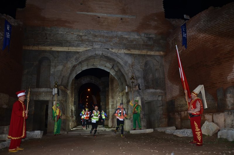 İznik Ultra Maratonuna katılım yoğun oldu