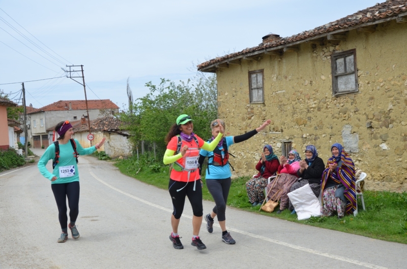 İznik Ultra Maratonuna katılım yoğun oldu