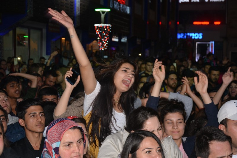 İznik Kültür Sanat ve Çini Festivali’nde Berkay Coşkusu