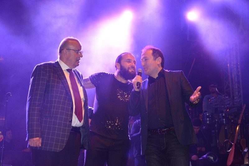 İznik Kültür Sanat ve Çini Festivali’nde Berkay Coşkusu