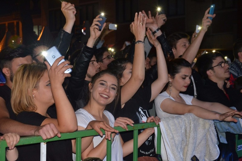 İznik Kültür Sanat ve Çini Festivali’nde Berkay Coşkusu
