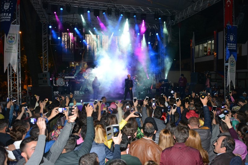 İznik Kültür Sanat ve Çini Festivali’nde Berkay Coşkusu