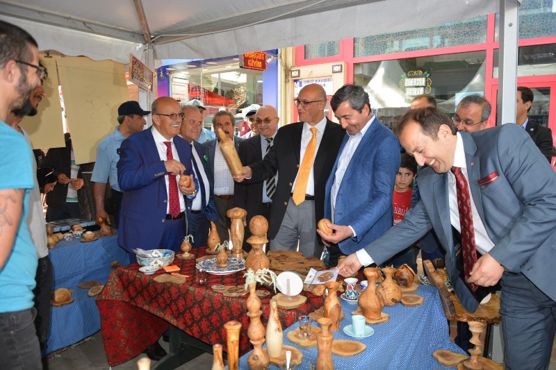 3.İznik Kültür Sanat ve Çini Festivali Start Aldı