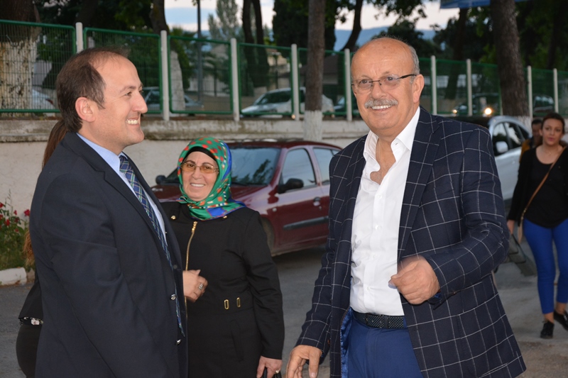 Şehit aileleri ve gaziler iftar yemeğinde bir araya geldi