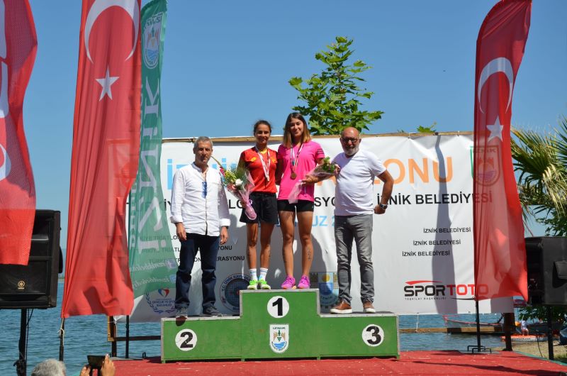 5.İznik Triatlonu 37 Derece Sıcakta Tamamlandı