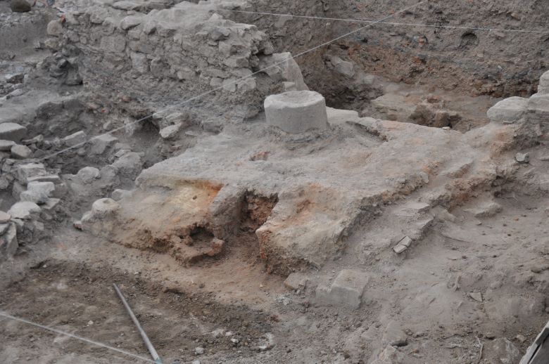 Kazılarda İki Yeni Fırın Keşfedildi