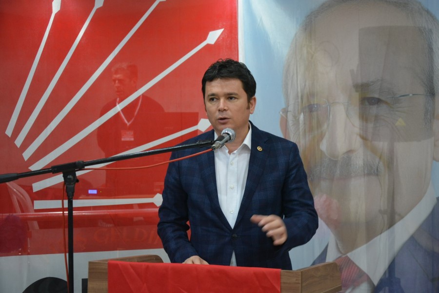 İznik CHP’de İlk Bayan İlçe Başkanı Asiye Çalışkan Oldu