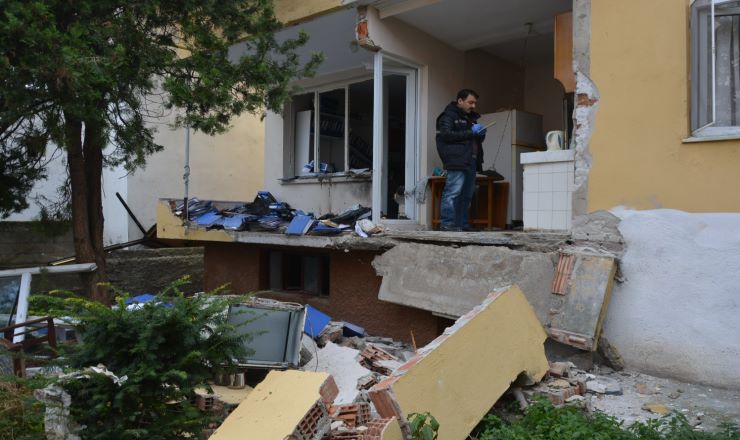 Gaz Sıkışması İle Meydana Gelen Patlamada Bir Kişi Yaralandı