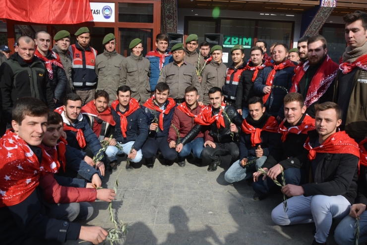 Mehmetçik Zeytin Dalları İle Uğurlandı