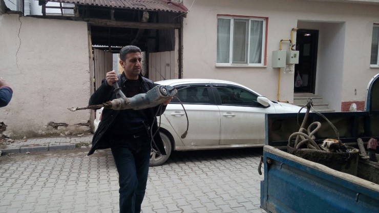 Bahçedeki Kaçak Kazıya Suçüstü