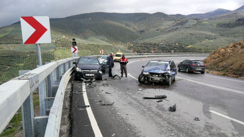 Kafa Kafaya Çarpıştılar