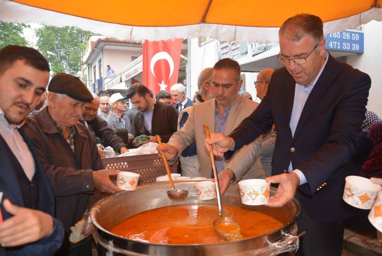 Safiyüddin Erhan, “İznik Tercihini Belirlemelidir”