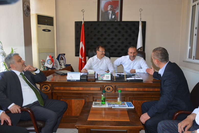 Hakan Çavuşoğlu,” Türkiye Şaha Kalkacak”