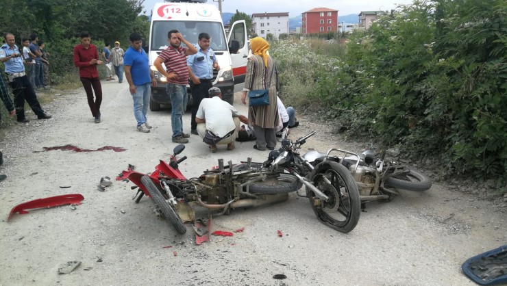 İki Motosikletin Çarpıştığı Kazada Bir Kişi Hayatını Kaybetti