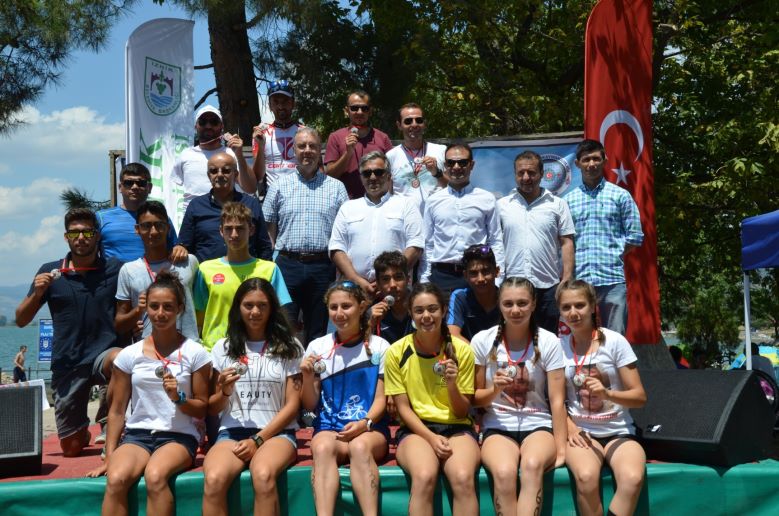 İznik’te Triatlon Heyecanı Sona Erdi