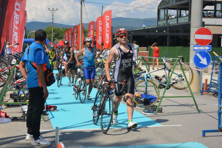 İznik’te Triatlon Heyecanı Sona Erdi