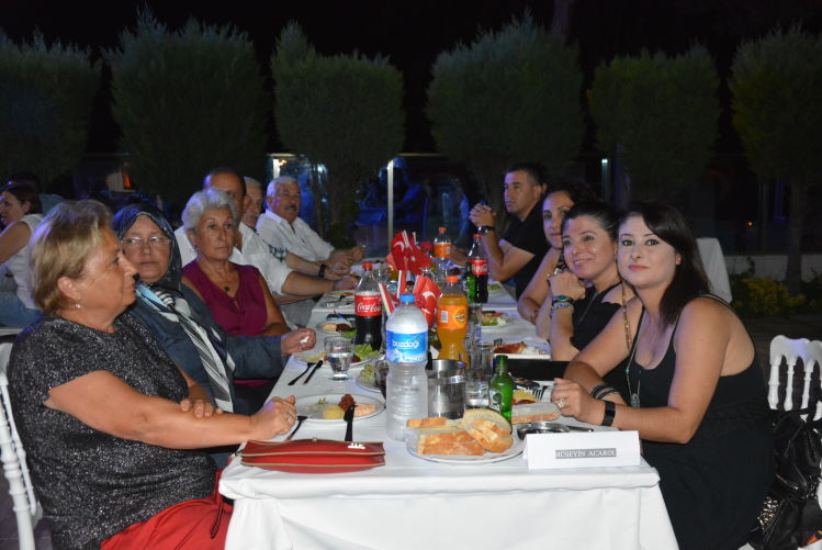 İznik ADD, Yeni Yerine Taşınırken Dayanışma Yemeğinde Bir Araya geldi