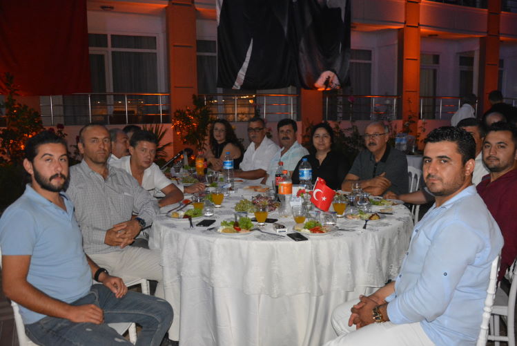 İznik ADD, Yeni Yerine Taşınırken Dayanışma Yemeğinde Bir Araya geldi