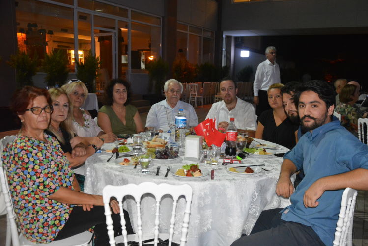 İznik ADD, Yeni Yerine Taşınırken Dayanışma Yemeğinde Bir Araya geldi
