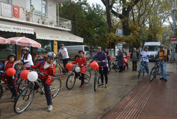 “Trafikte Bilinçliyim, Yollarda Güvenliyim”