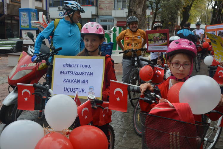 “Trafikte Bilinçliyim, Yollarda Güvenliyim”